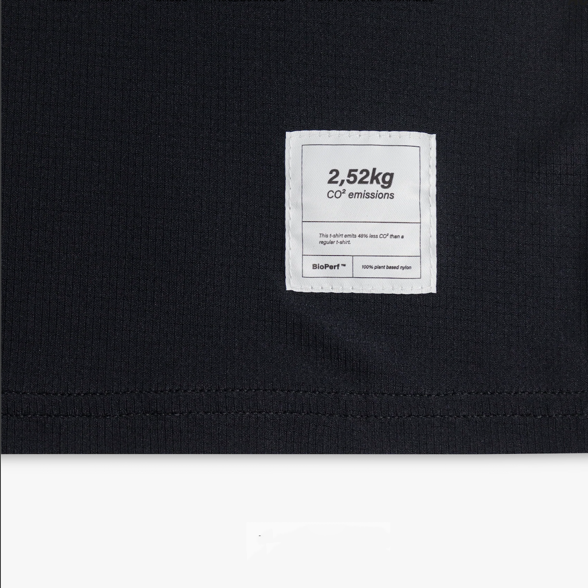 ACT™ / BioPerf Long-sleeved T-shirt (Black) タグ